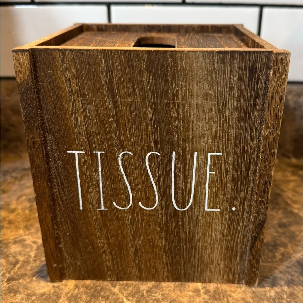 Rae DunnWooden Tissue Box Cover - Picture 1 of 3